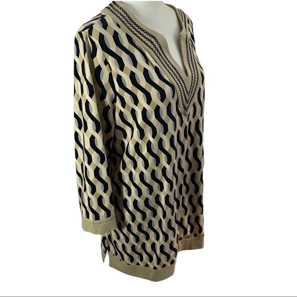 C Wonder V-Neck Patterned Tunic Top - image 2